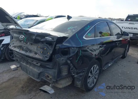 2016 Hyundai Sonata Sport z USA, uszkodzony, nr VIN 5NPE34AF6GH326289